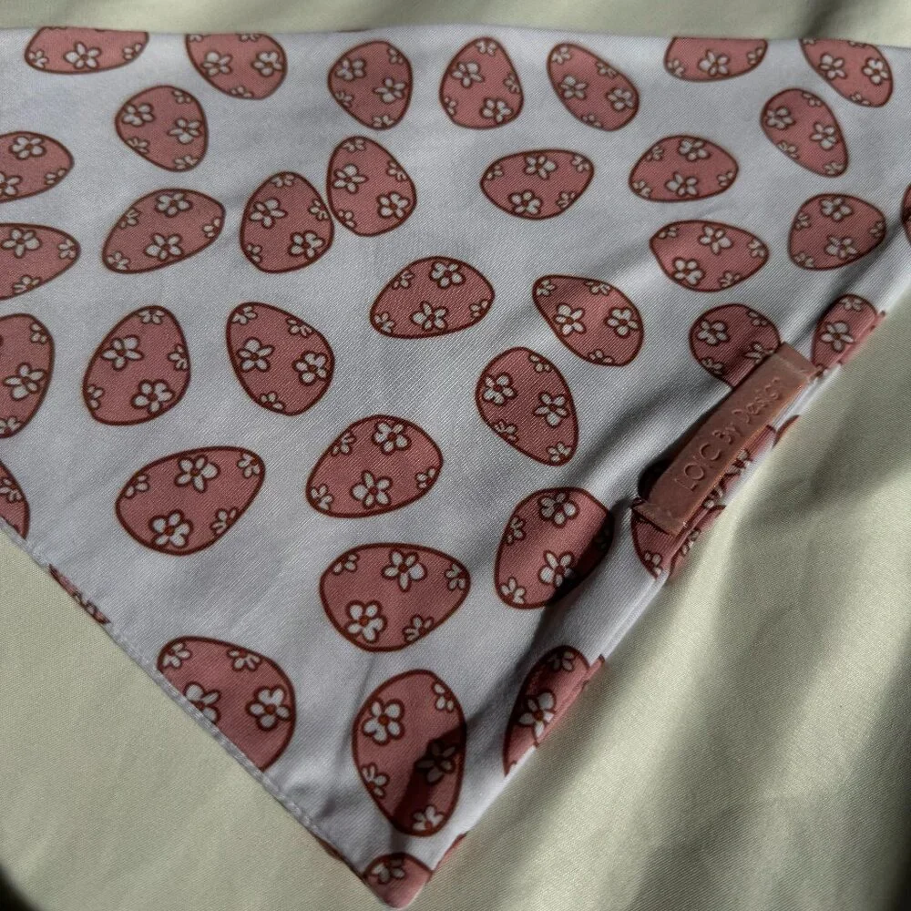 NWT Loic by Design Easter Egg Pattern Easter Dog Bandana, White and Pink, M